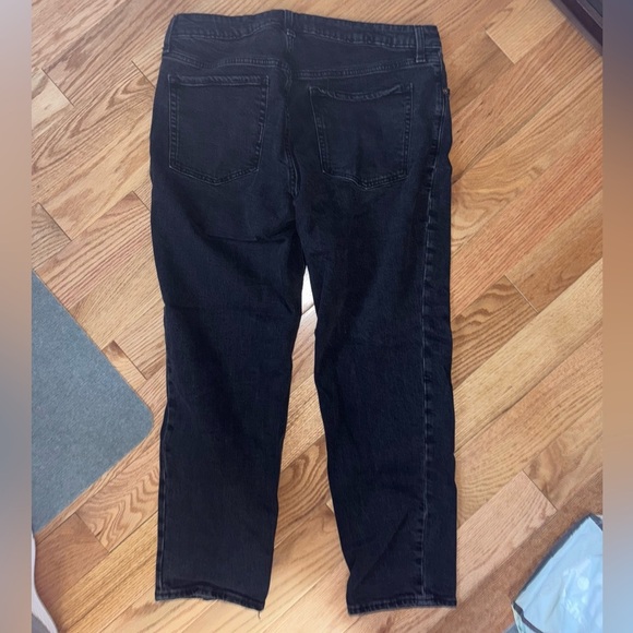 Old Navy Straight-Leg Jeans - Picture 3 of 3